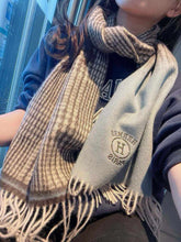 China Replica Hermes Scarf 64usd Only